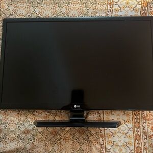 2019 LG 24”